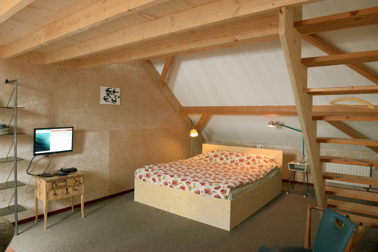 Historische Boerderij Familiekamer Heinkenszand Extérieur photo